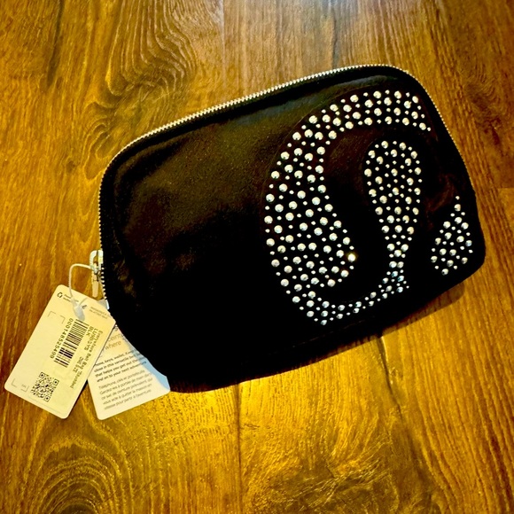 Lululemon Studded Everywhere Belt Bag - Picture 4 of 9